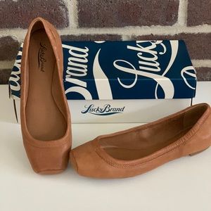 NEW Lucky Brand Flats. Size 7